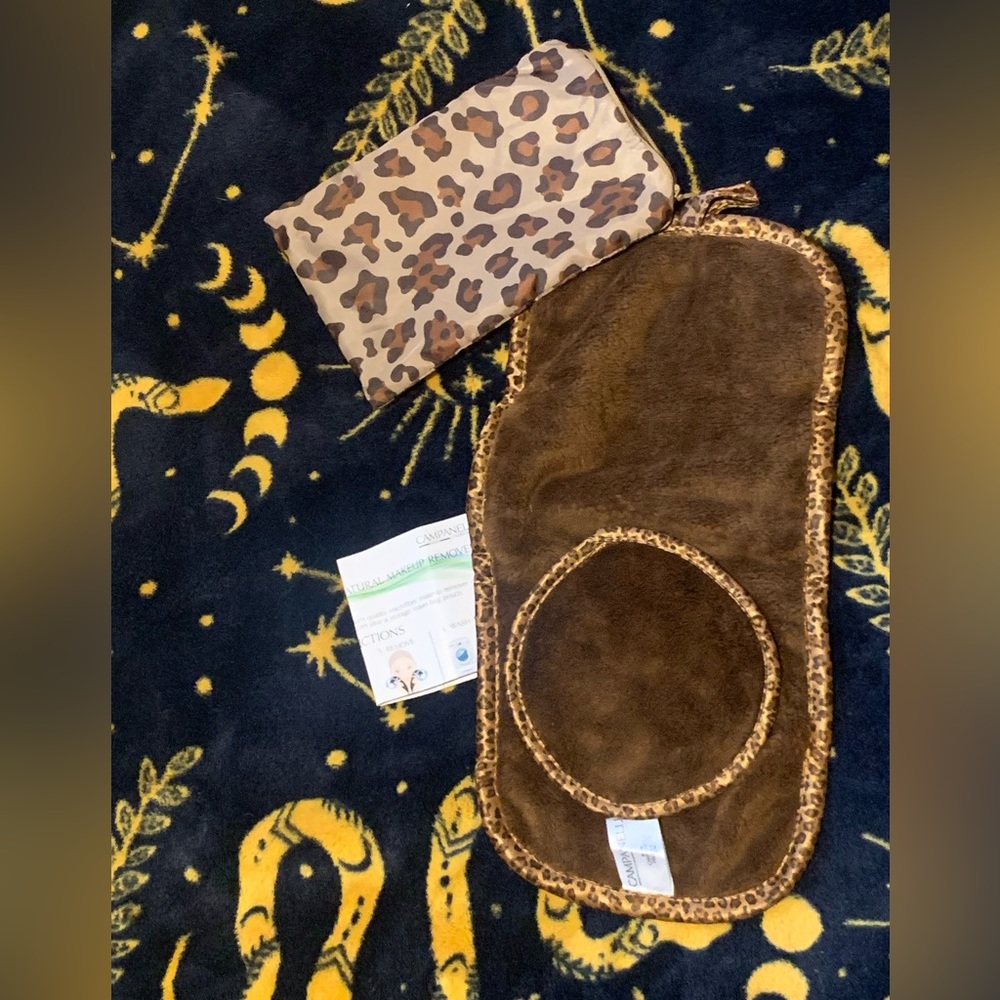 Natural soft makeup cloths